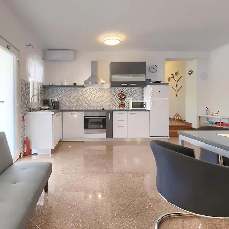 Holiday home Vrt By Interhome Sveti Petar u Sumi