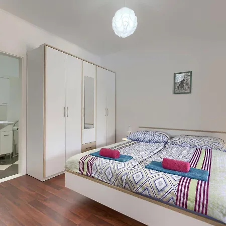 Vrt - Roj459 By Interhome Holiday home