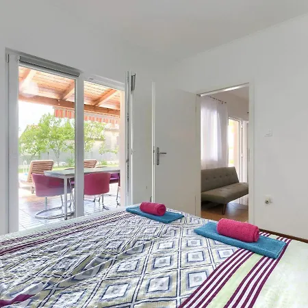 Holiday home Vrt - Roj459 By Interhome *